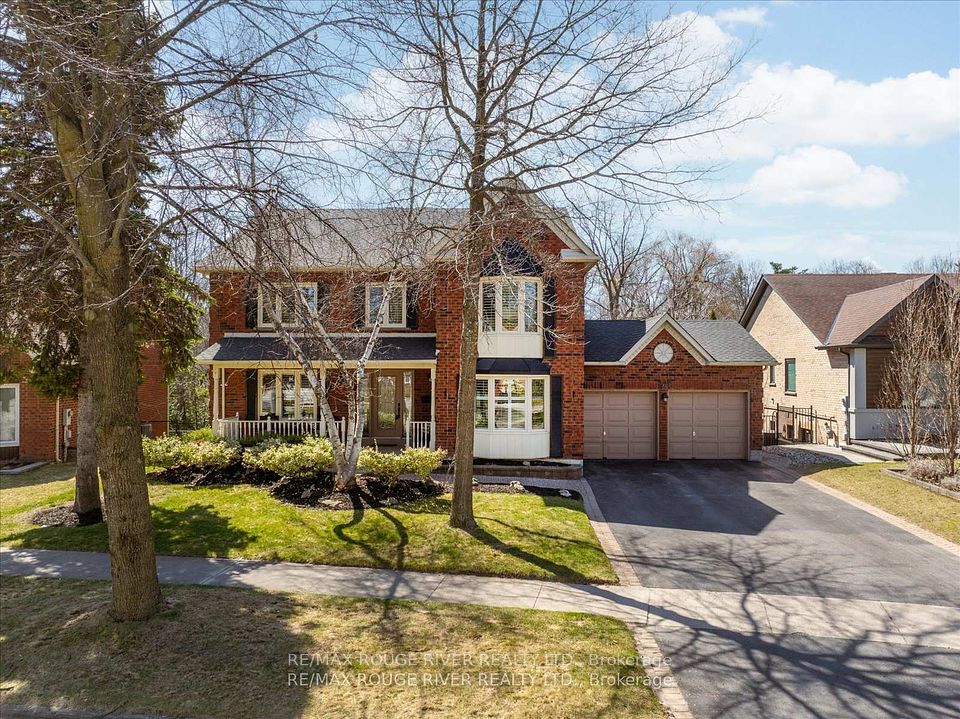 885 Baylawn Drive, Pickering, ON L1X 2N7