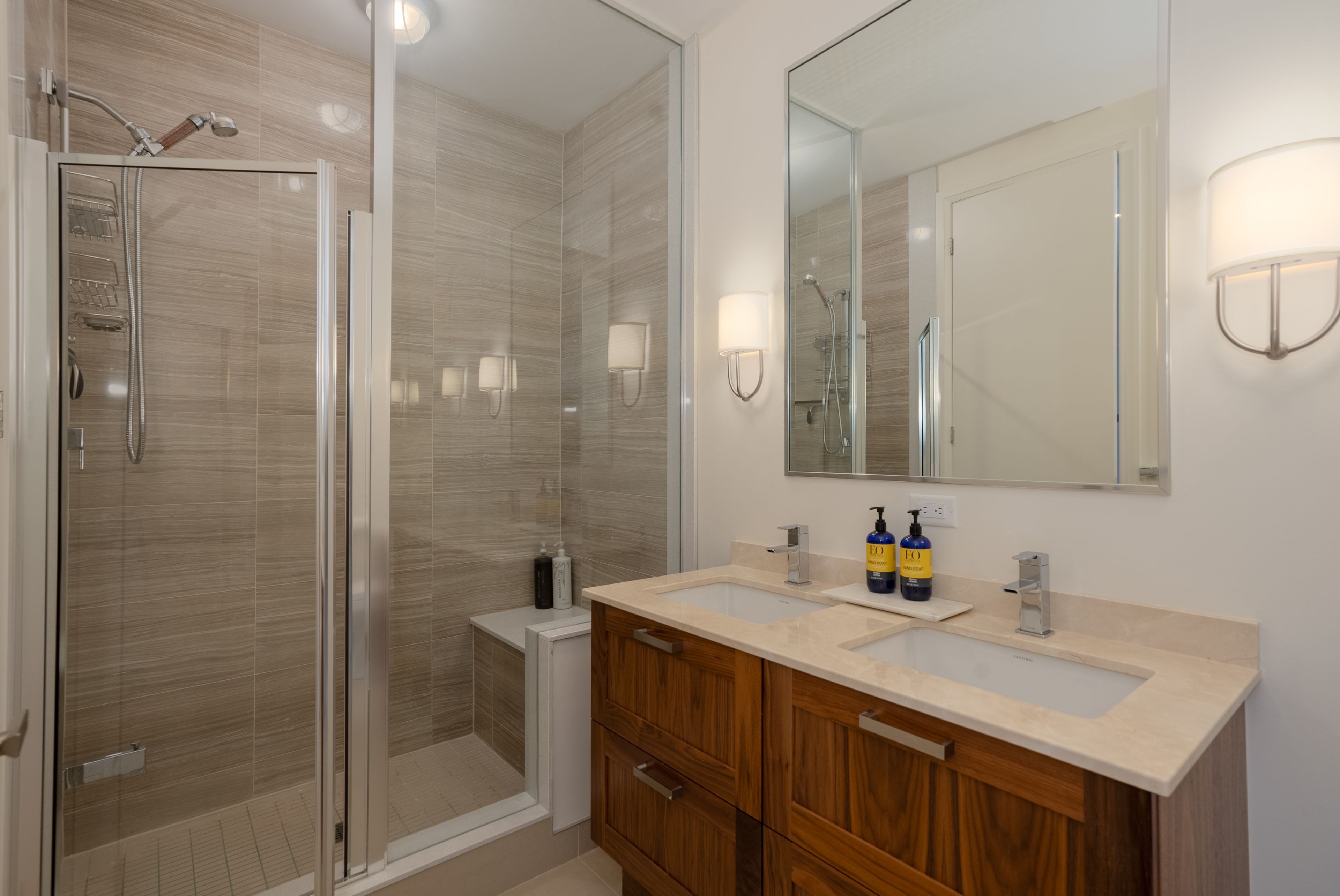 3730 Mangusta Court