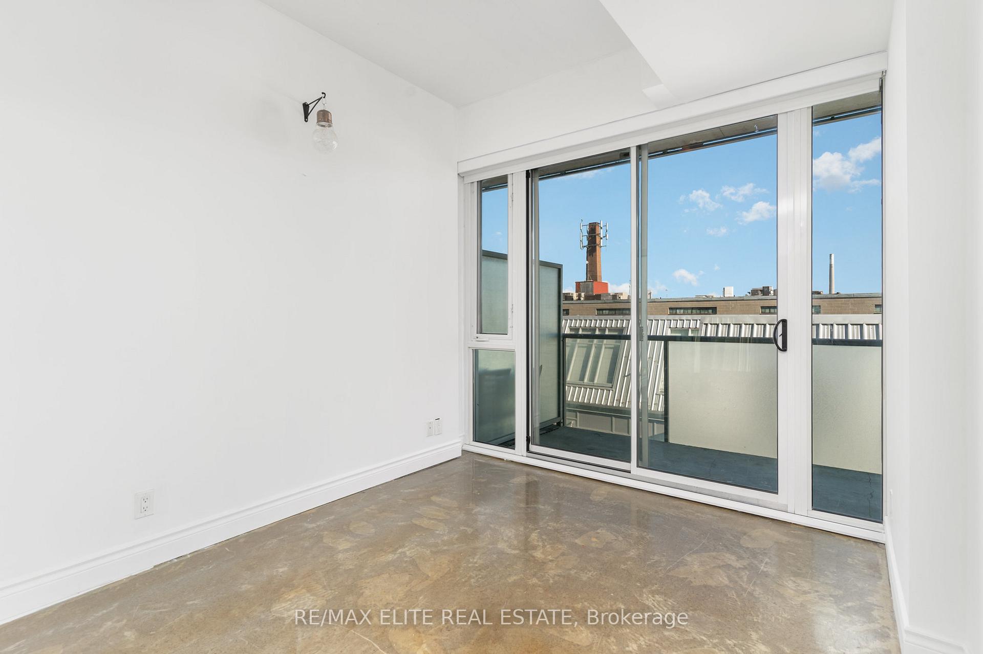 2 Bedrooms Condo at 201 Carlaw, Toronto For sale