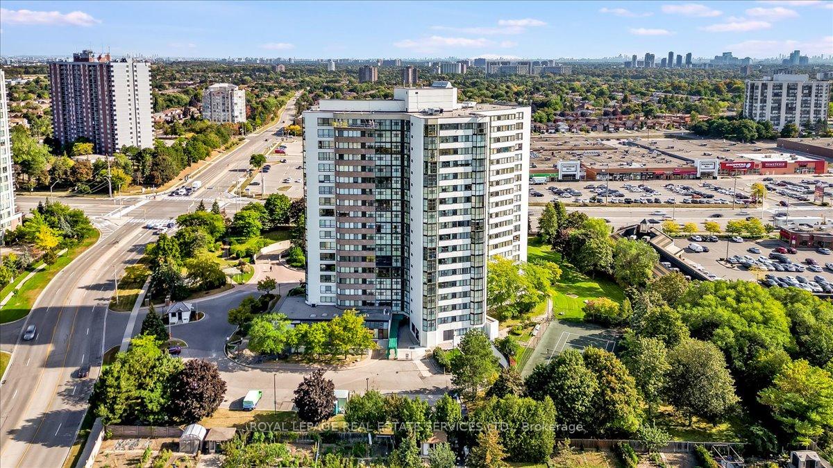 2 Bedrooms Condo at 1360 Rathburn,  Mississauga For sale