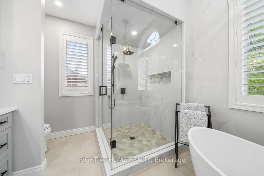 248 Cloverleaf Drive