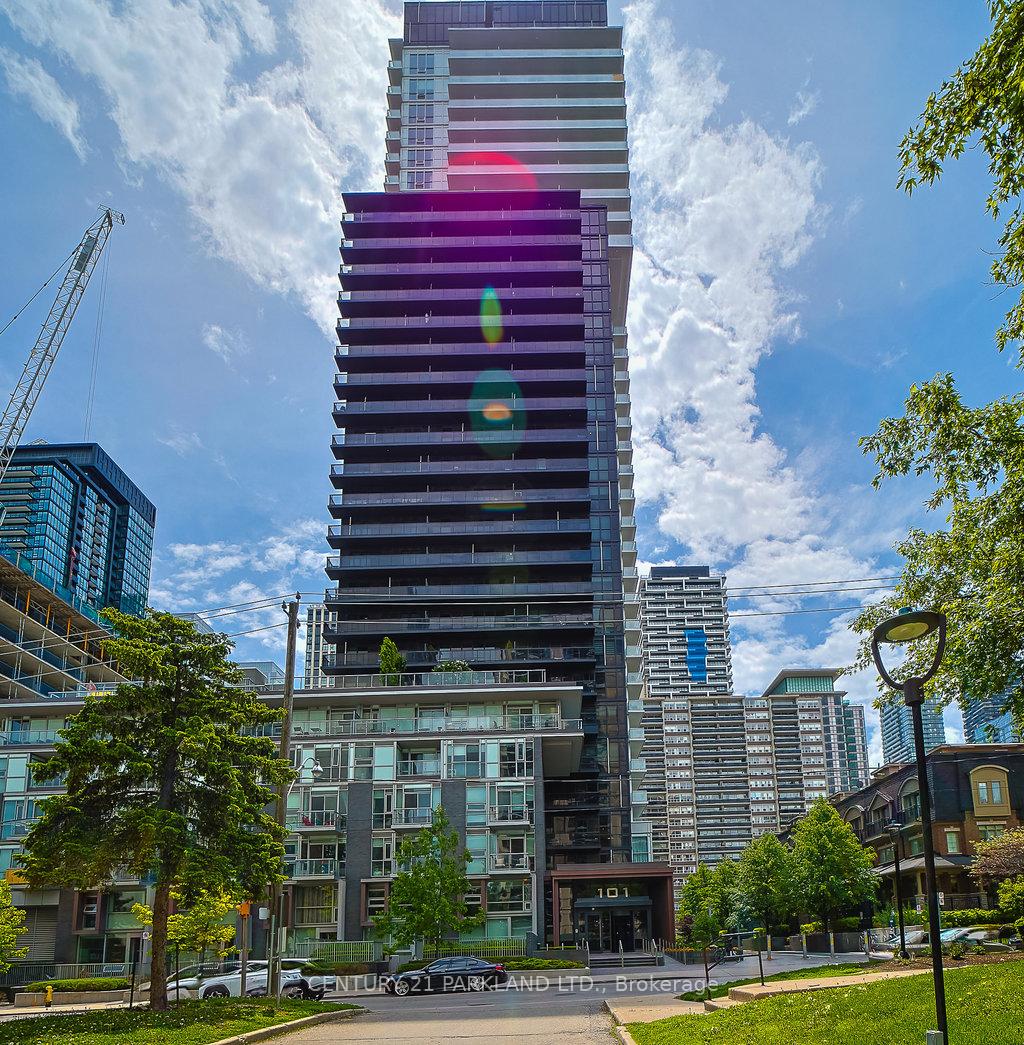 2 Bedrooms Condo at 101 Erskine, Toronto For sale