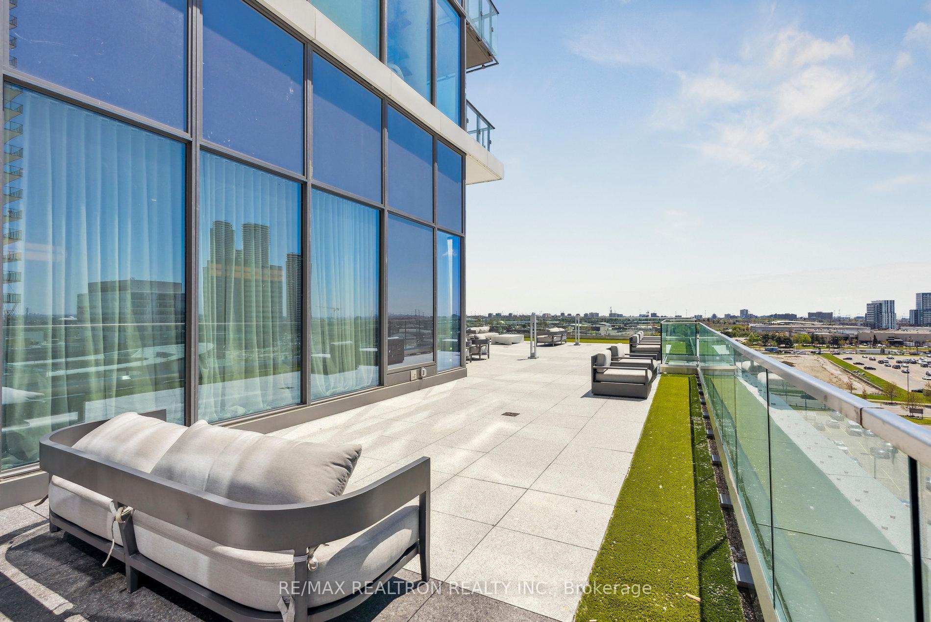 2 Bedrooms Condo at 7890 Jane, Vaughan For sale