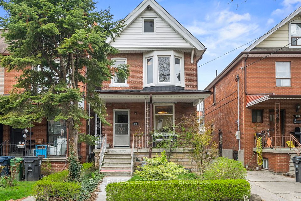 218 Montrose