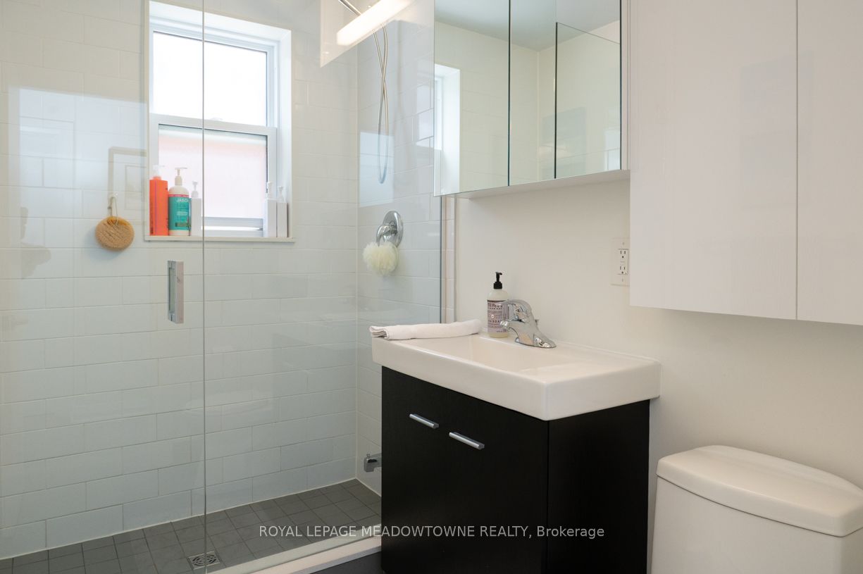 33 Broadview Avenue, #3