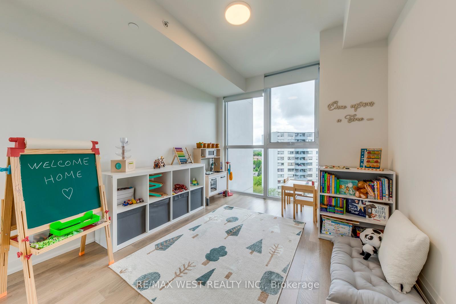 3 Bedrooms Condo at 1461 Lawrence, Toronto For sale
