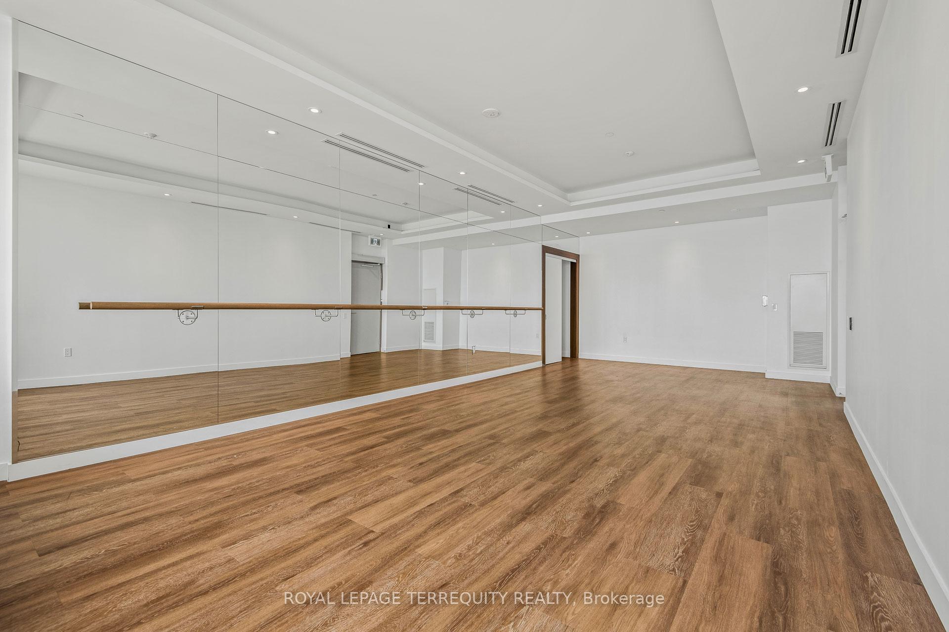 3 Bedrooms Condo at 1928 Lake Shore, Toronto For sale