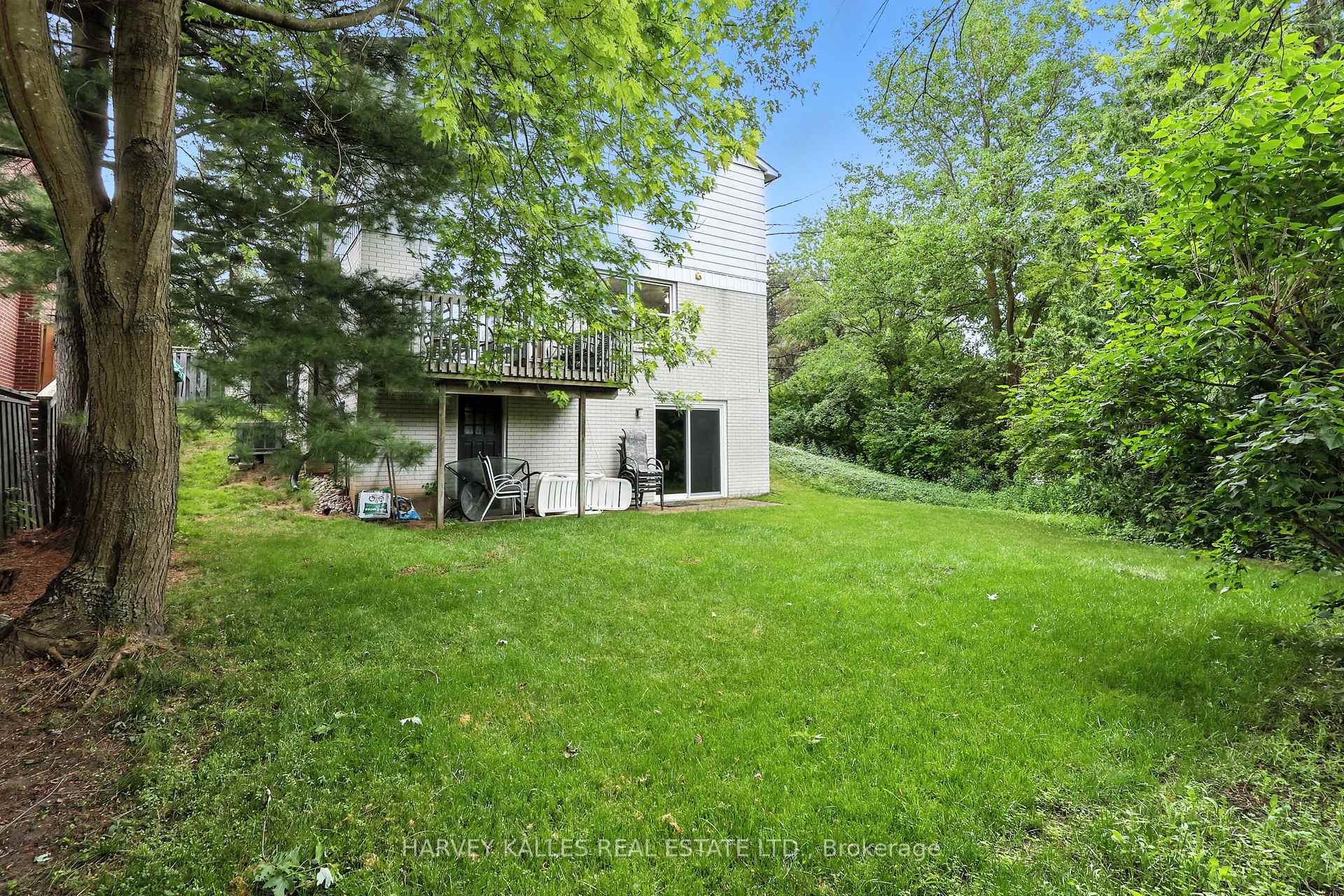 62 Aberfeldy Crescent