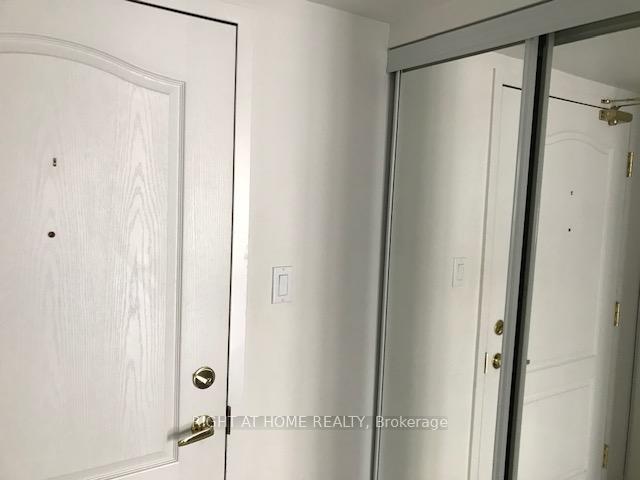 1 Bedroom Condo at 3130 Yonge, Toronto For sale