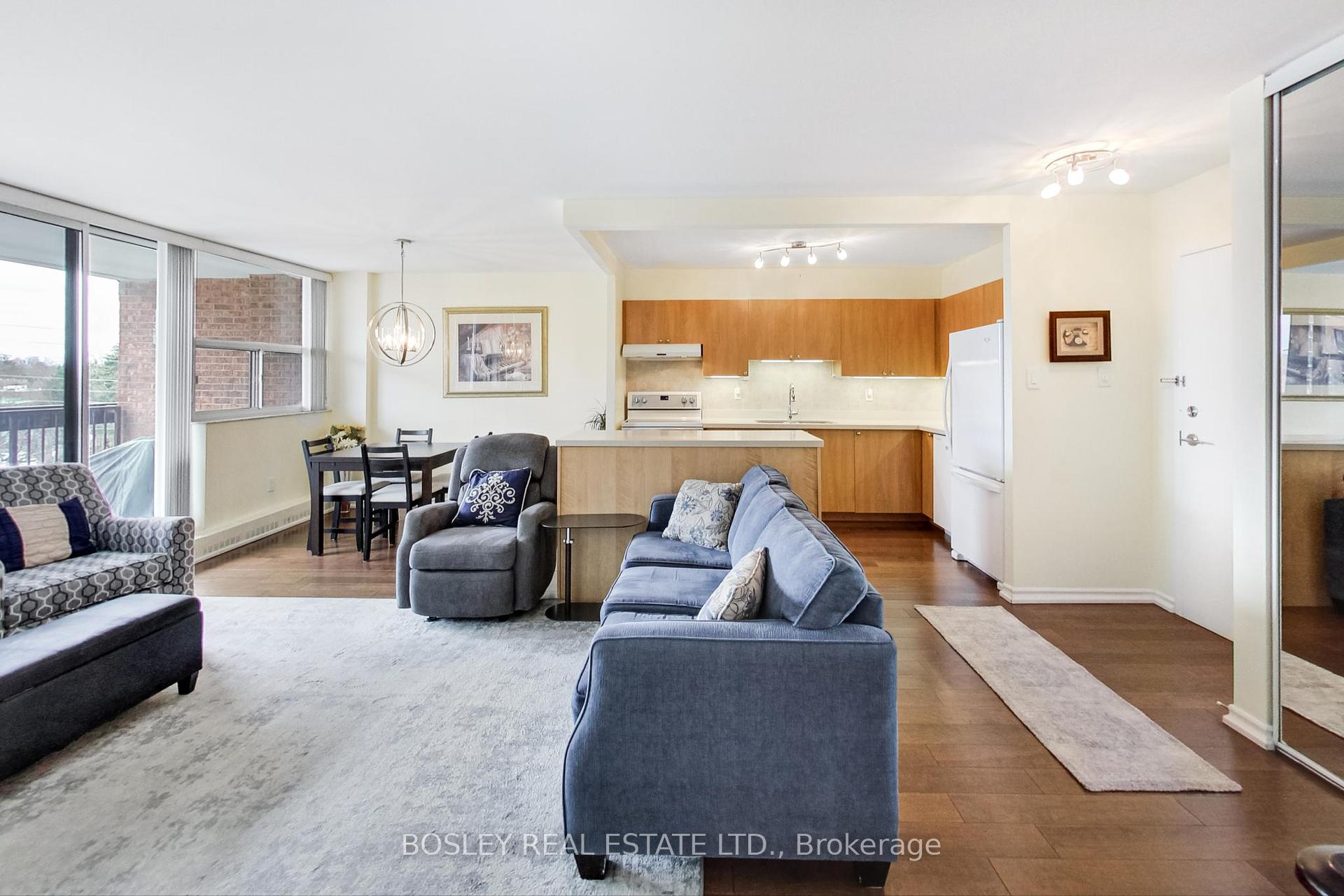 2 Bedrooms Condo at 3501 Glen Erin,  Mississauga For sale