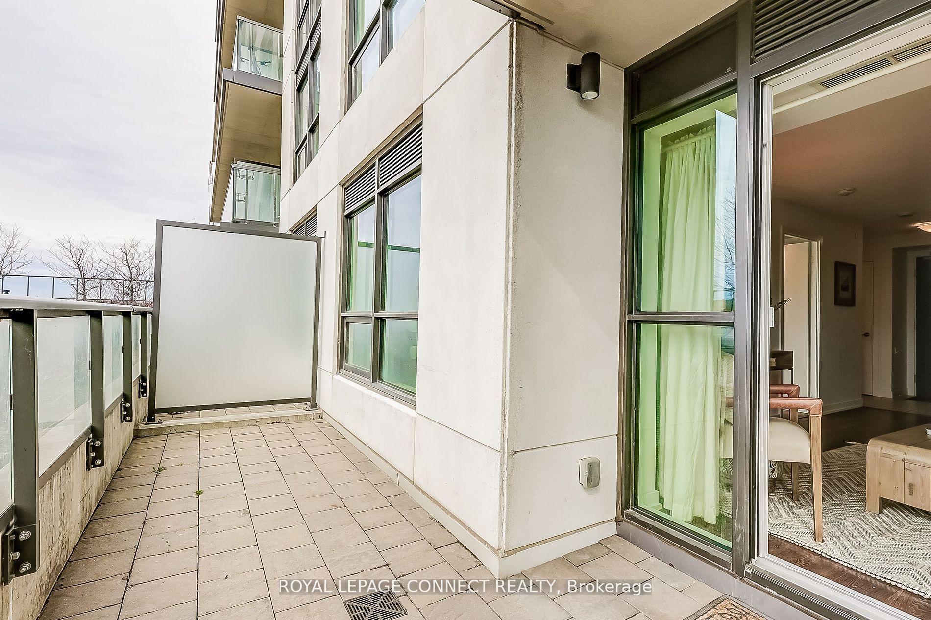 1 Bedroom Condo at 8 Trent, Toronto For sale