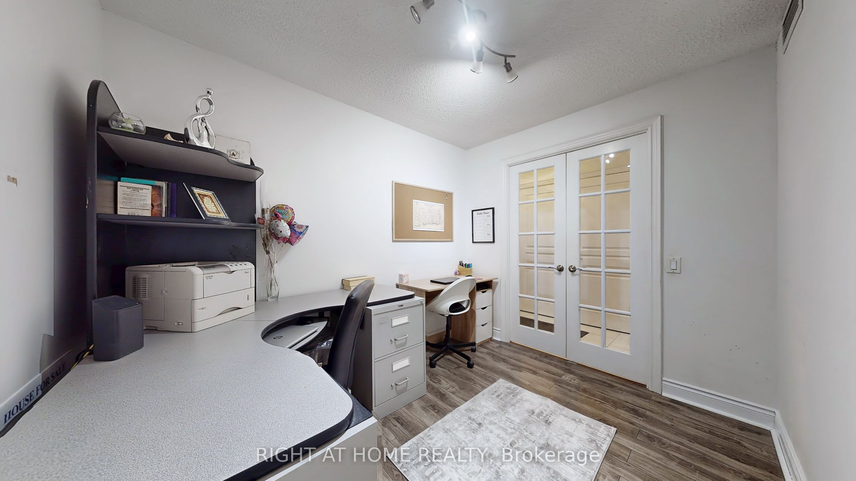 8 Mckee Avenue, #901