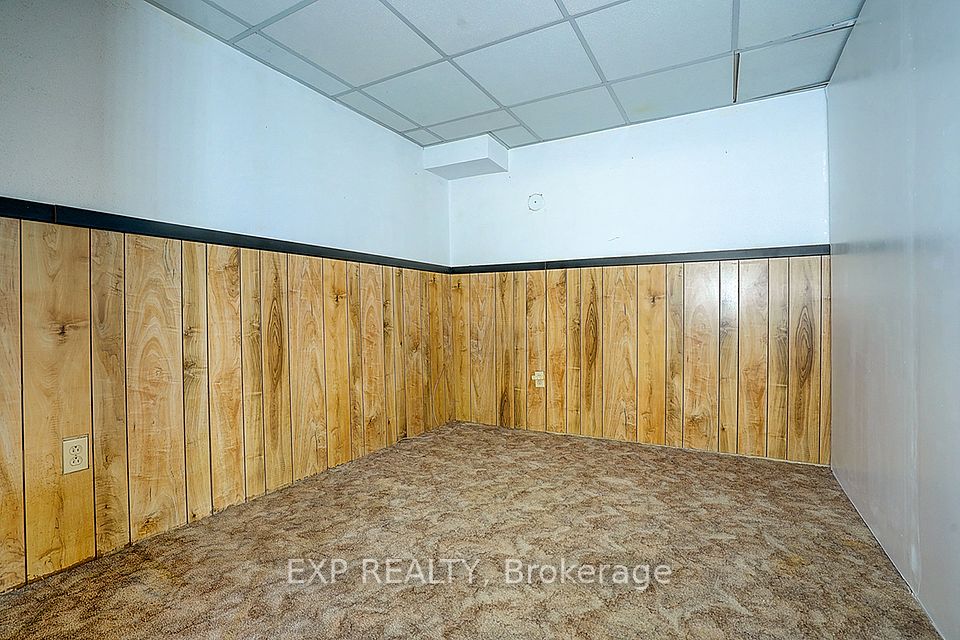 https://trreb-image.ampre.ca/hwypd120tOrXOakmGBgKmZHyVpiDW4U6edRPF7dnXT0/rs:fit:960:960/wm:.5:so:0:50:.4/wmsh:10/wmt:PHNwYW4gZm9yZWdyb3VuZD0nd2hpdGUnIGZvbnQ9JzY4Jz5FWFAgUkVBTFRZLCBCcm9rZXJhZ2U8L3NwYW4-/L3RycmViL2xpc3RpbmdzLzQwLzk1LzU0LzYxL3AvM2I3OTJhY2EtNDY5NC00MGRmLWI4MDItODIzZjQyNDA2M2NlLmpwZw.jpg