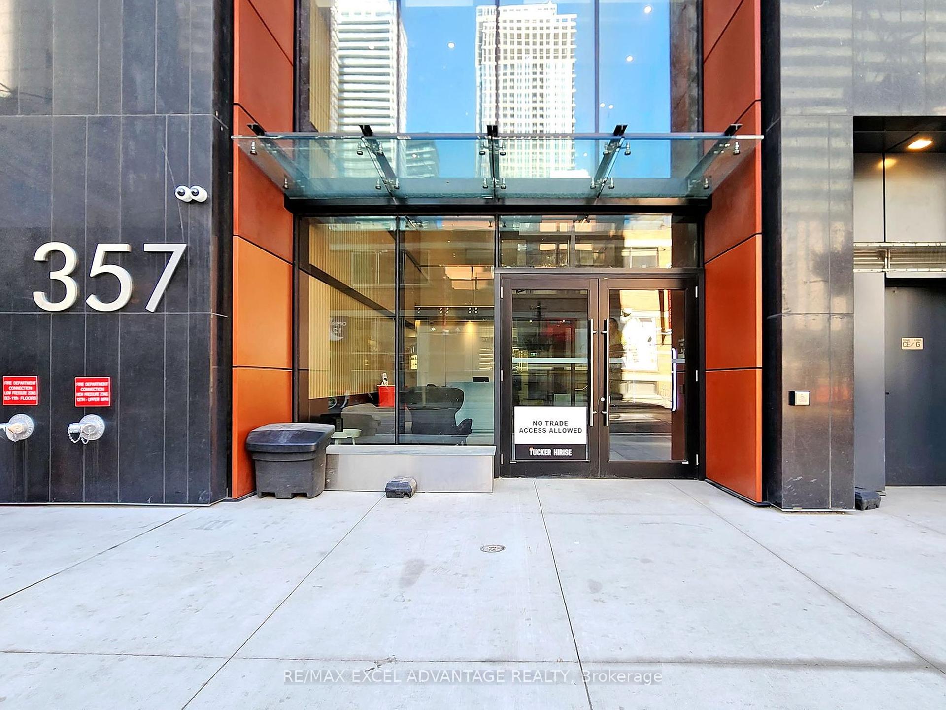 2 Bedrooms Condo at 357 King, Toronto For sale