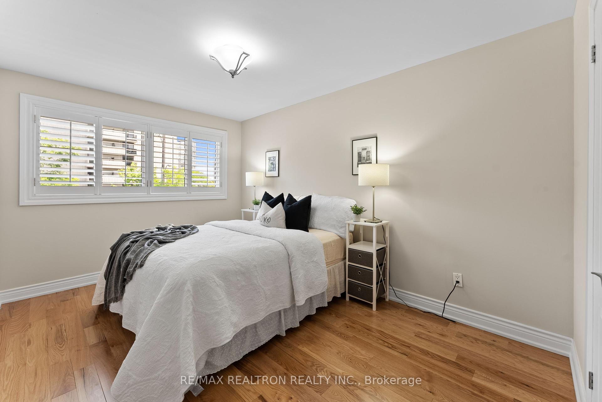 4 Bedrooms Condo at 316 Torresdale, Toronto For sale