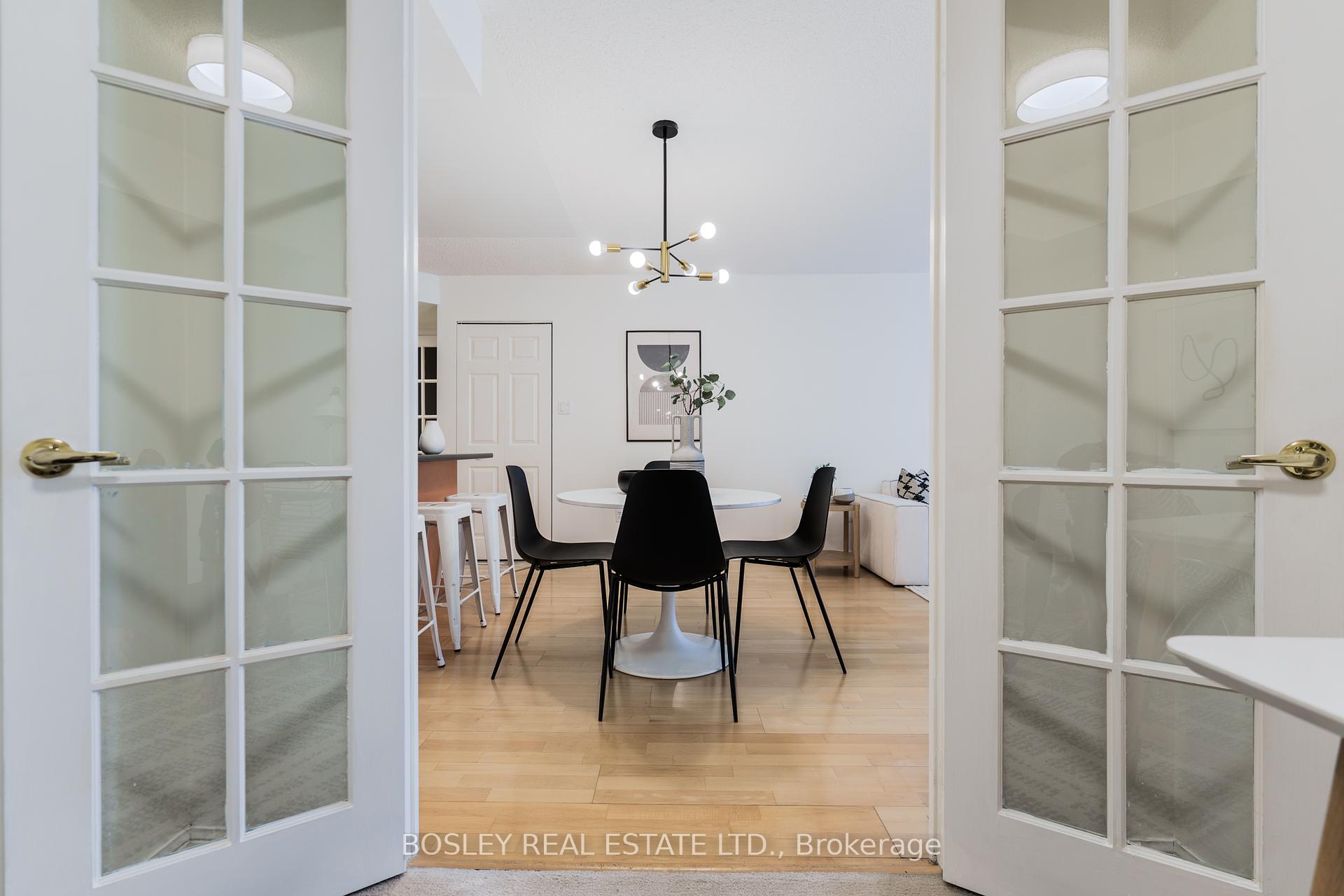 2 Bedrooms Condo at 188 Redpath, Toronto For sale