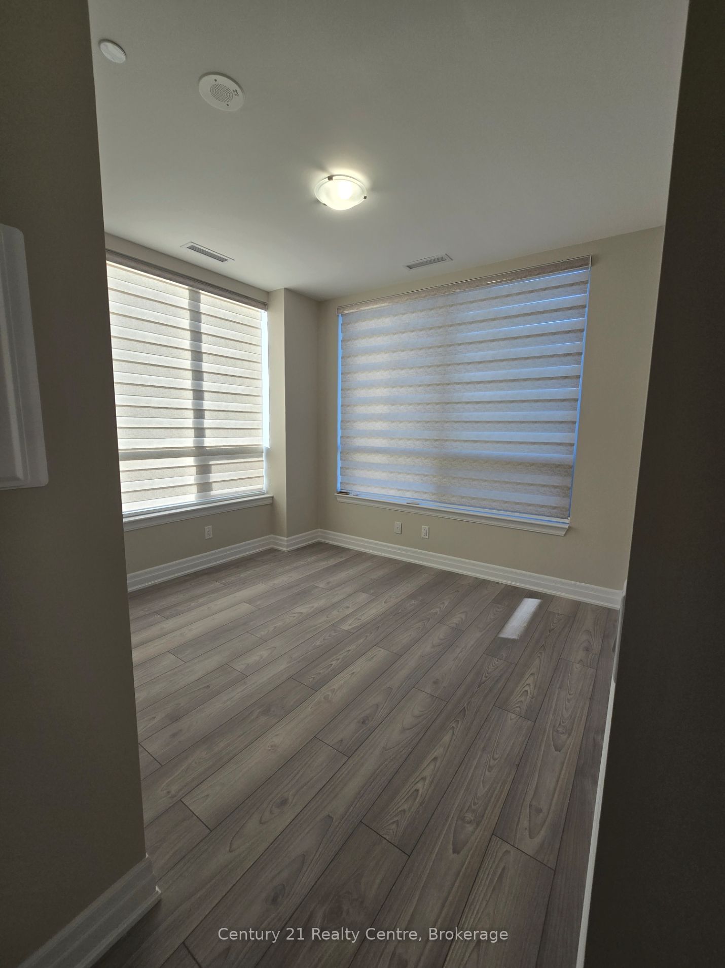 30 Elm Drive, #2002
