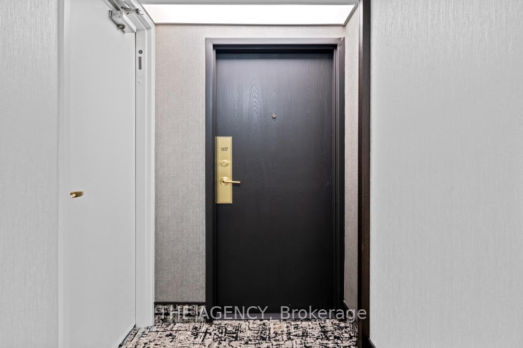 2 Bedrooms Condo at 211 St Patrick, Toronto For sale