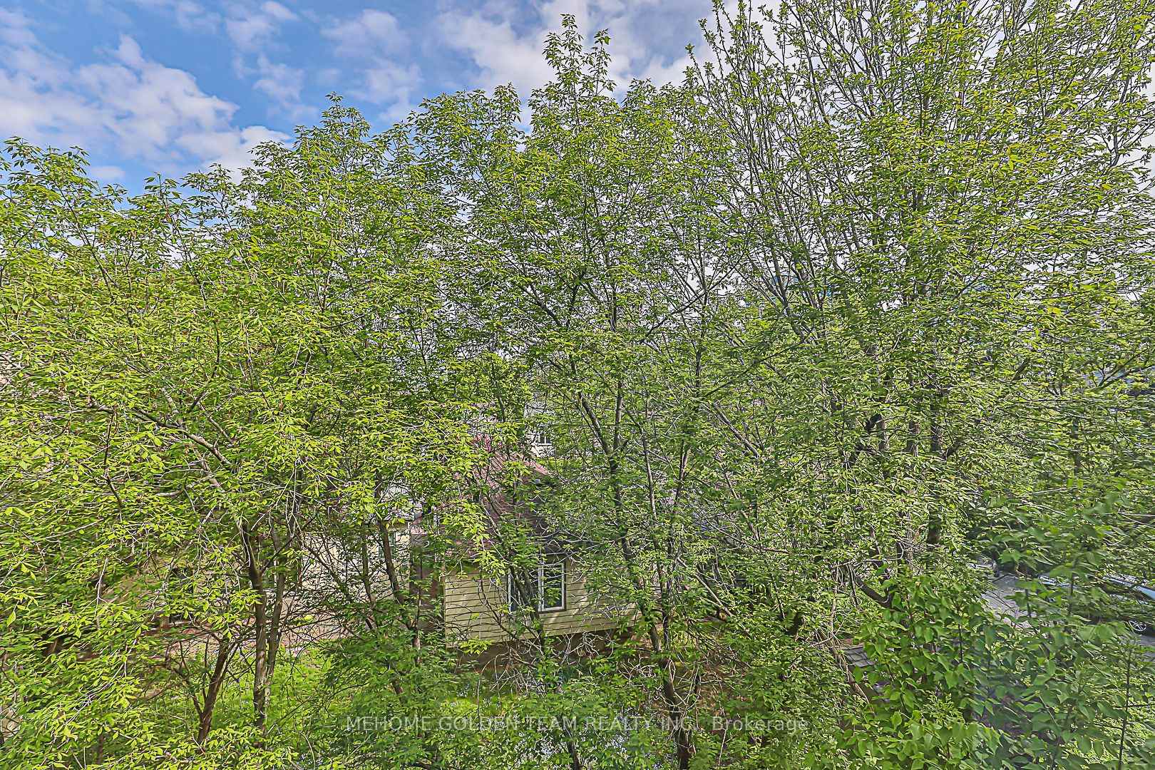 1 Bedroom Condo at 23 Eldora, Toronto For sale