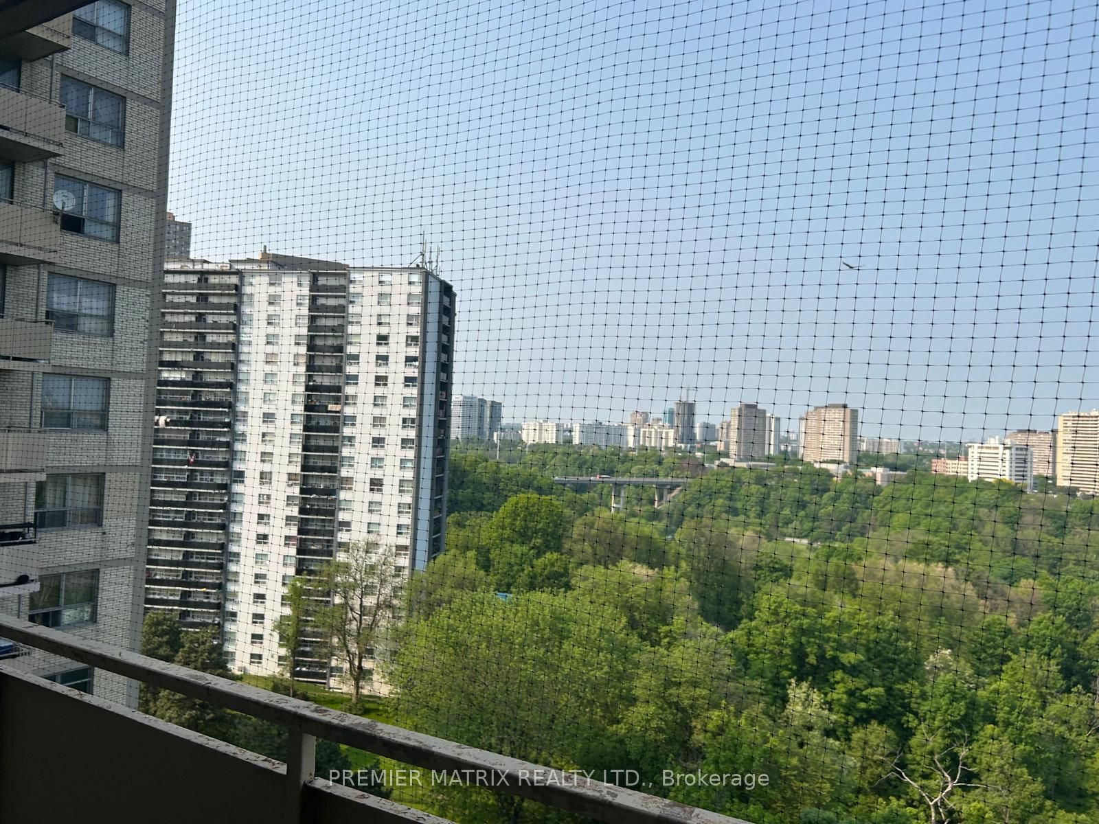 65 Thorncliffe Park Drive, #1404