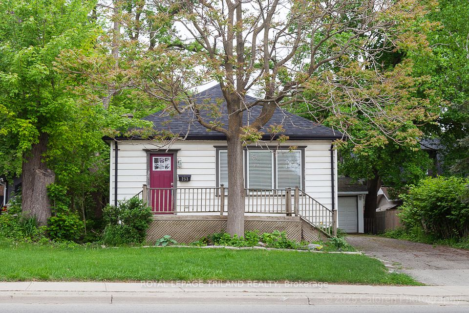 253 Riverside