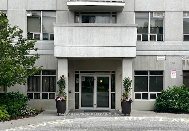 2 Bedrooms Condo at 3650 Kingston, Toronto For sale