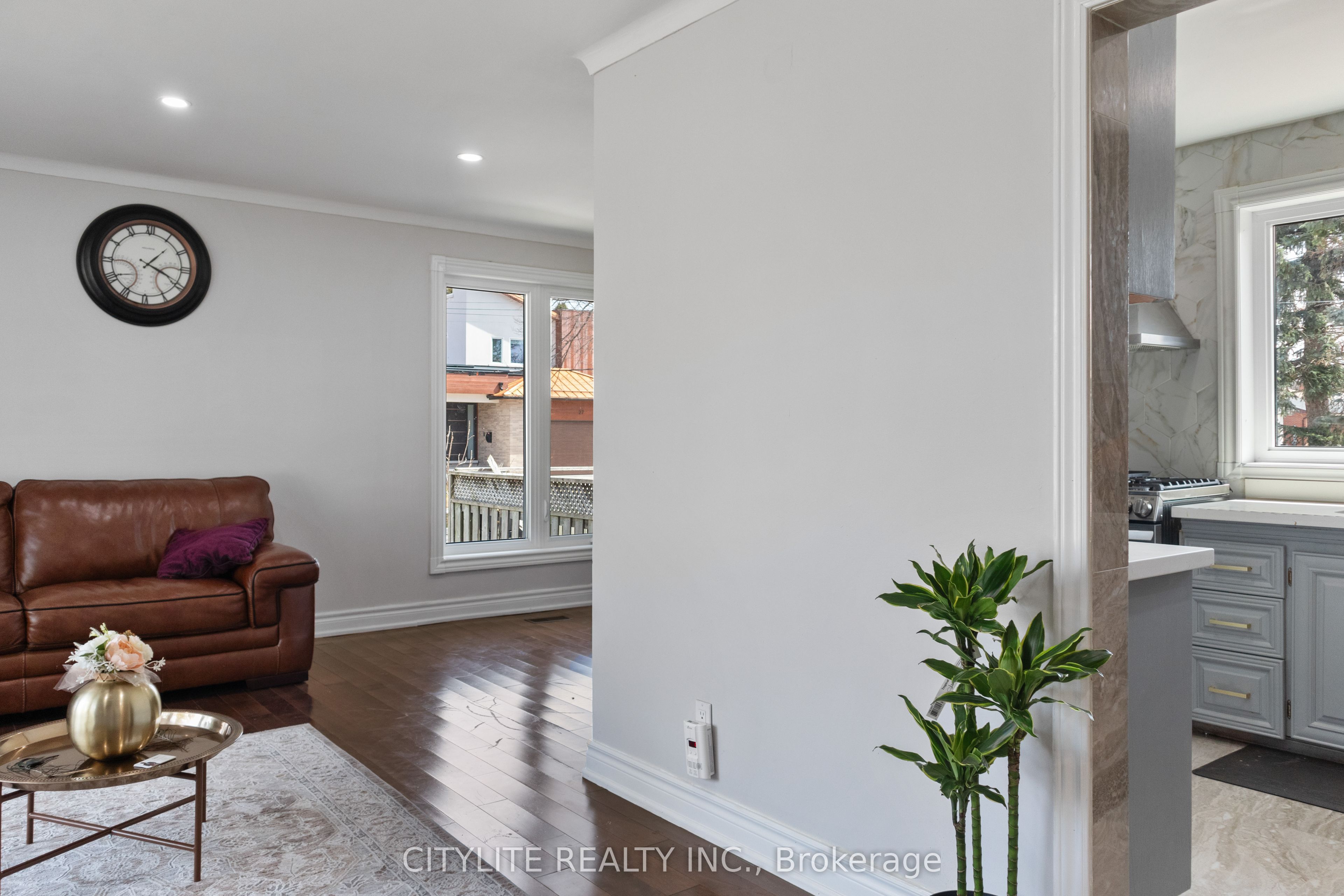 2 Emmeline Crescent