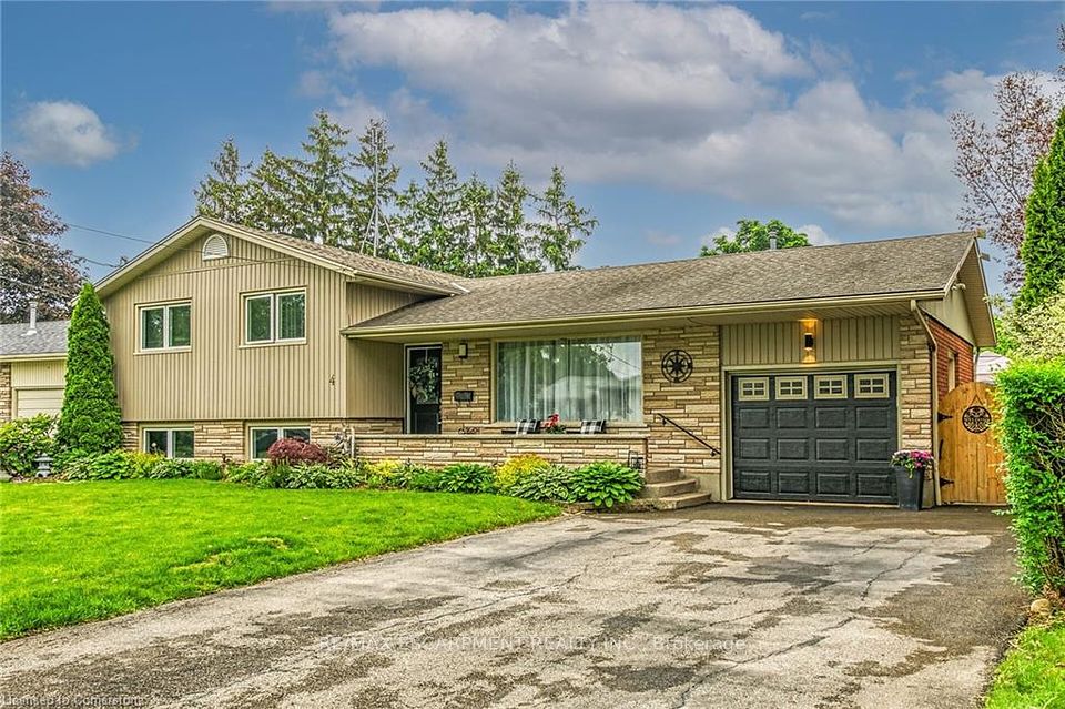4 Black Friars Road, St. Catharines, ON L2N 2M9