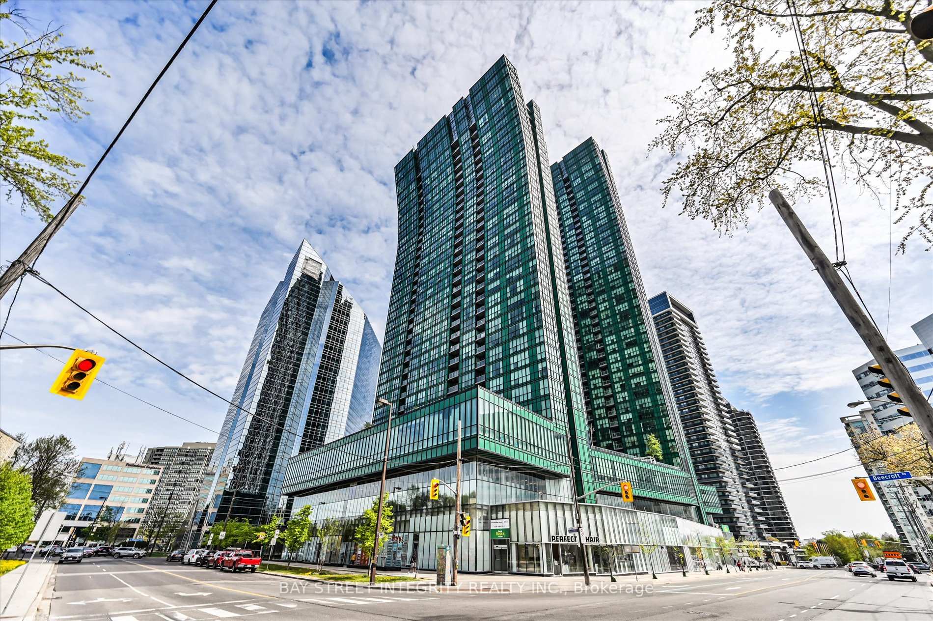 3 Bedrooms Condo at 11 Bogert, Toronto For sale