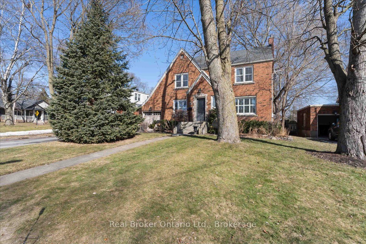 6180 CORWIN Avenue, Niagara Falls, ON L2G 5L8