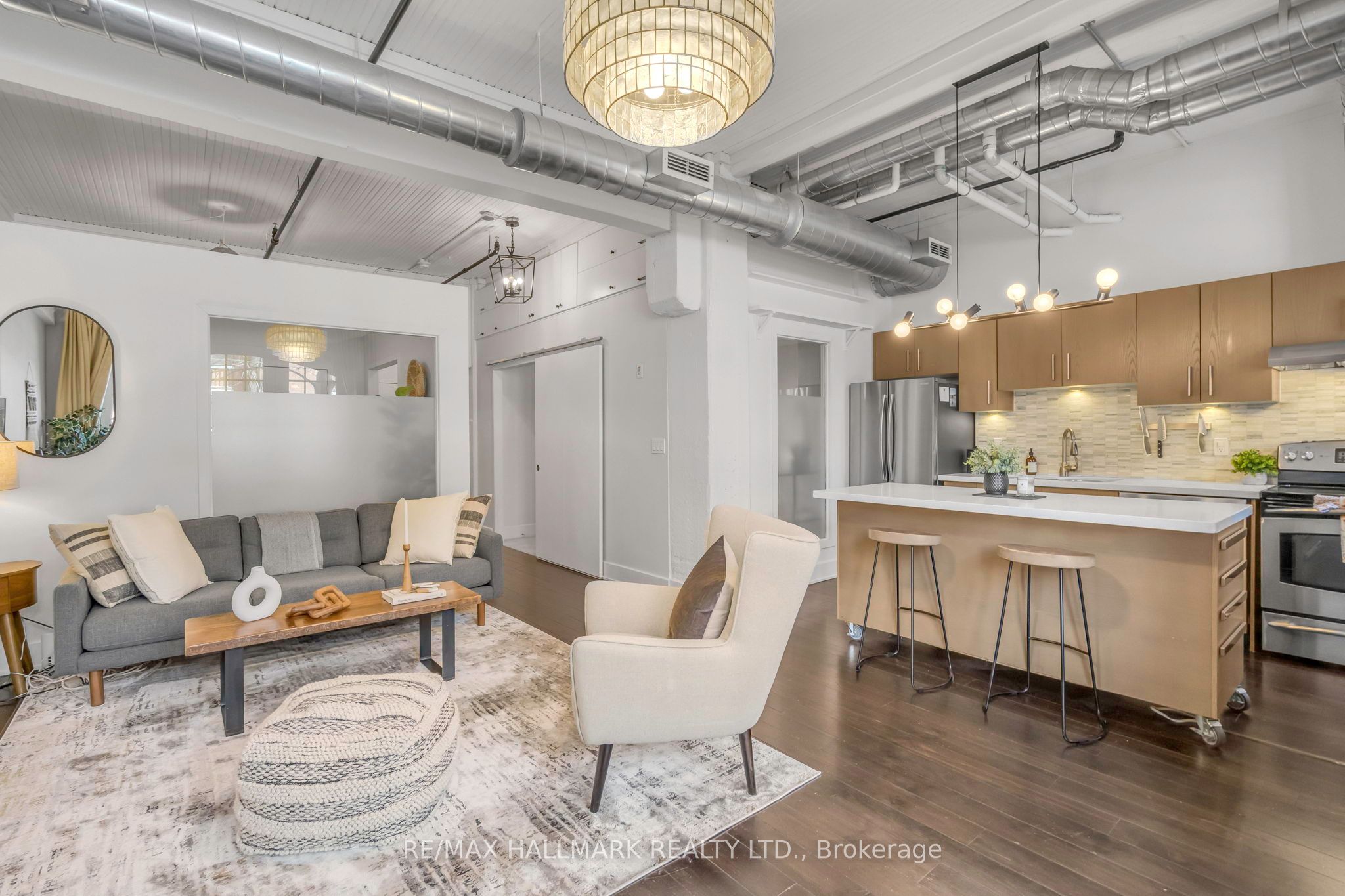 183 Dovercourt Road, #106