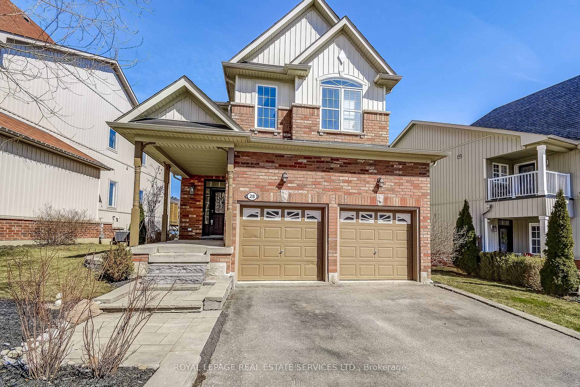 28 Meadowglen Boulevard, Halton Hills, ON L7G 6J3
