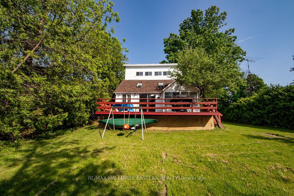 1682 Poplar Point