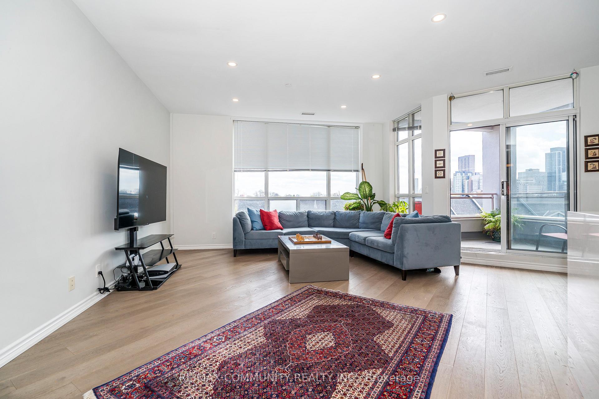 2 Bedrooms Condo at 980 Yonge,  Toronto For sale