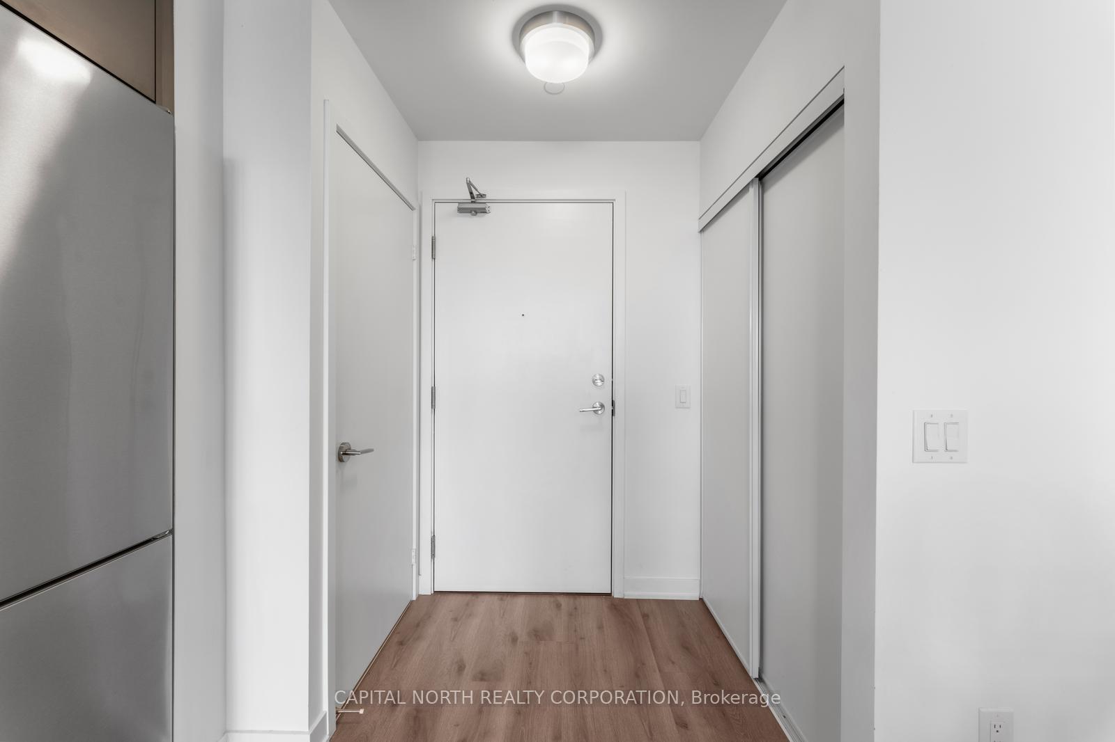 1 Bedroom Condo at 3005 Pine Glen, Oakville For sale