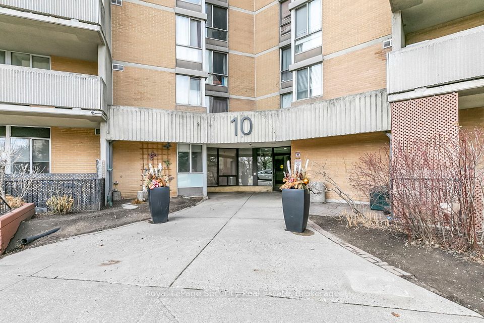 #2413 - 10 Martha Eaton Way, Toronto, ON M6M 5B3