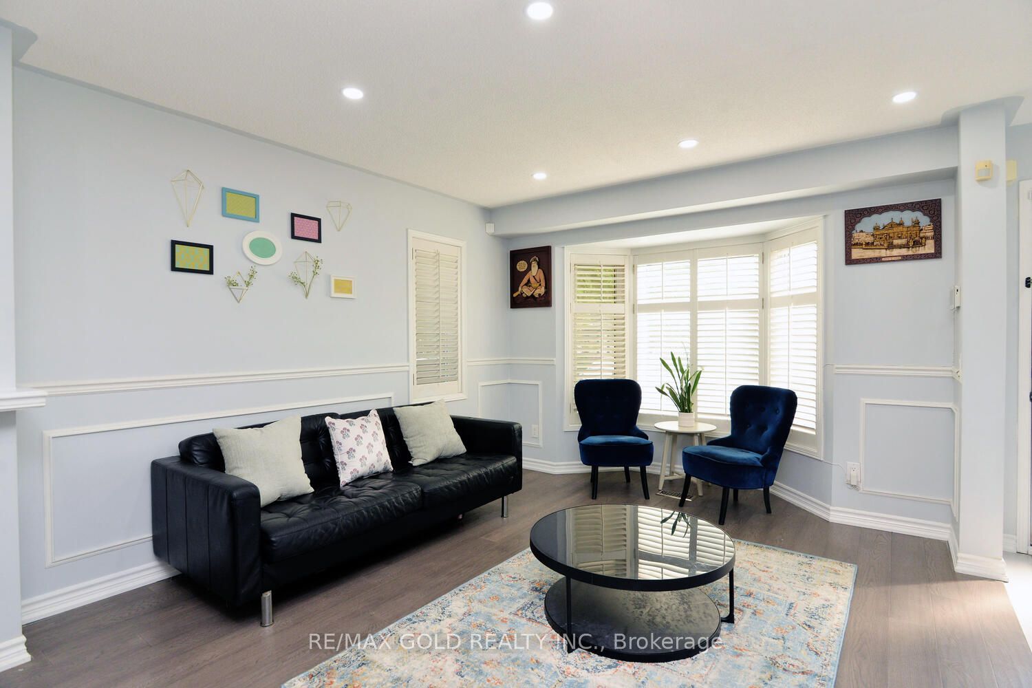 7 Lofty Pines Place