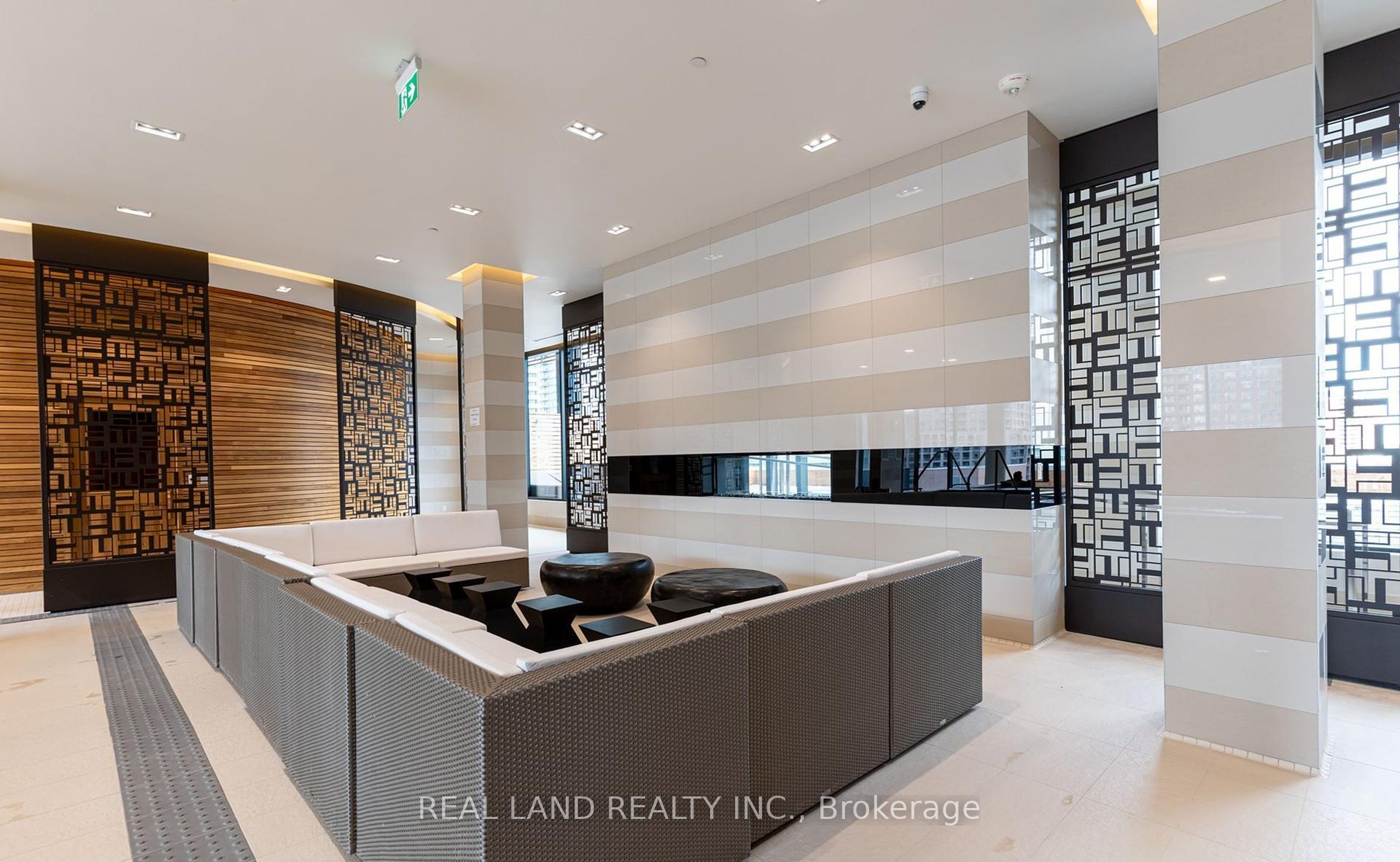 2 Bedrooms Condo at 501 Yonge, Toronto For sale