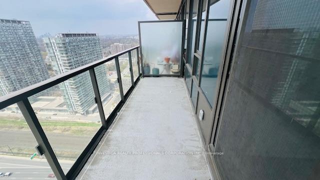 3 Bedrooms Condo at 1928 Lakeshore,  Toronto For sale