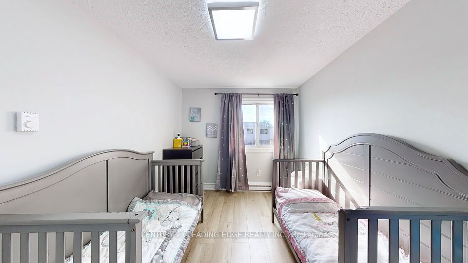 https://trreb-image.ampre.ca/i1FNDkcMjrB6mh6Zn53KUBHnA66ZyzByjUNdBXlhGYY/rs:fit:960:960/wm:.5:so:0:50:.4/wmsh:10/wmt:PHNwYW4gZm9yZWdyb3VuZD0nd2hpdGUnIGZvbnQ9JzY4Jz5DRU5UVVJZIDIxIExFQURJTkcgRURHRSBSRUFMVFkgSU5DLiwgQnJva2VyYWdlPC9zcGFuPg/L3RycmViL2xpc3RpbmdzLzQwLzk1Lzc1LzQ5L3AvZGE5ZmRjYTQtMjk1Ni00YTkxLWE1OGItZjhjZTY3ODdmNzQ3LmpwZw.jpg