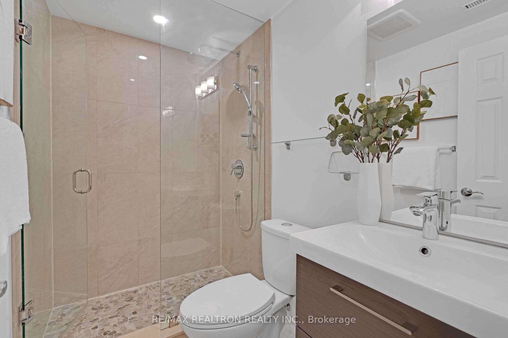 4 Bedrooms Condo at 296 Torresdale,  Toronto For sale