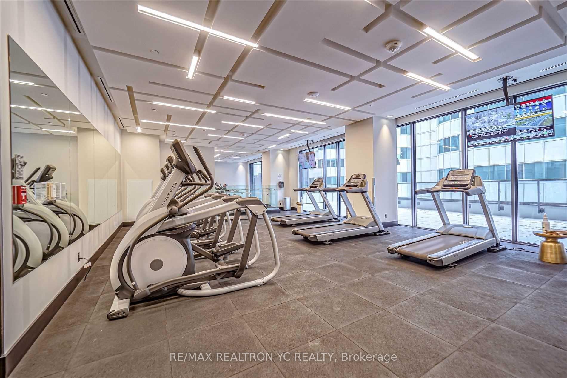 1 Bedroom Condo at 87 Peter,  Toronto For sale