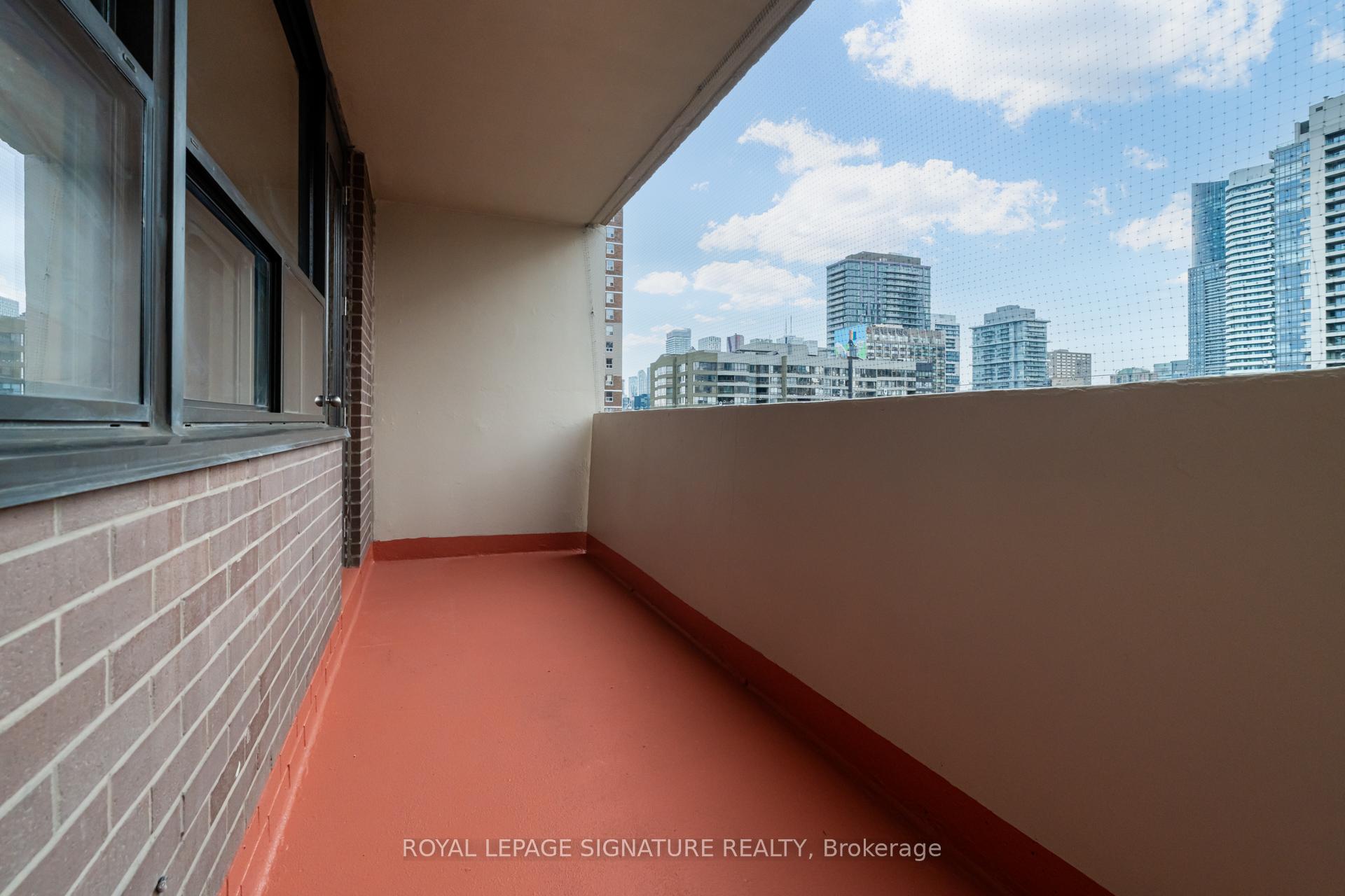 Condo at 40 Homewood, Toronto For sale