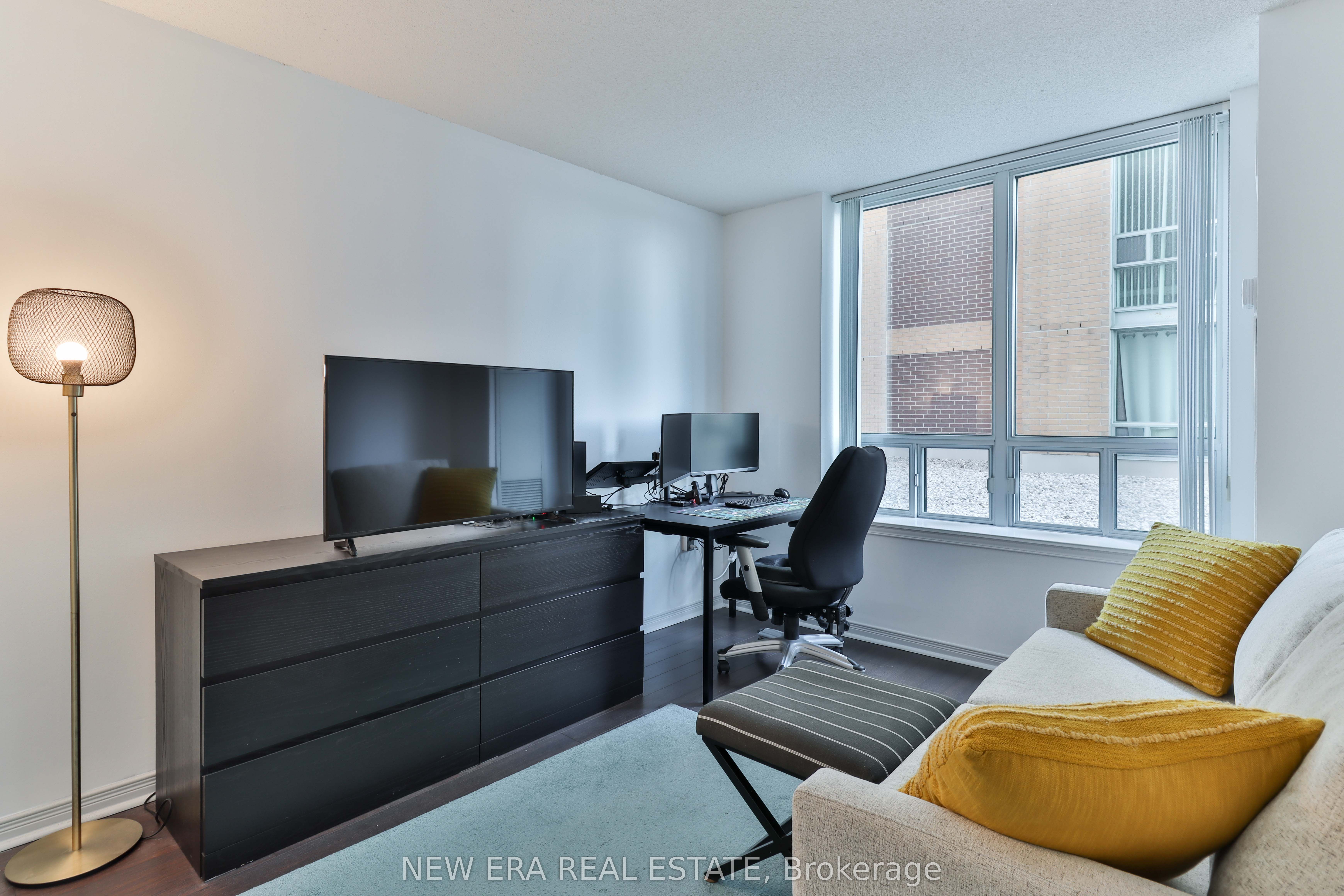 15 Michael Power Place, #203