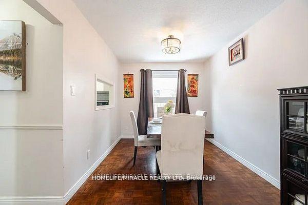 4 Bedrooms Condo at 7080 Copenhagen, Mississauga For sale