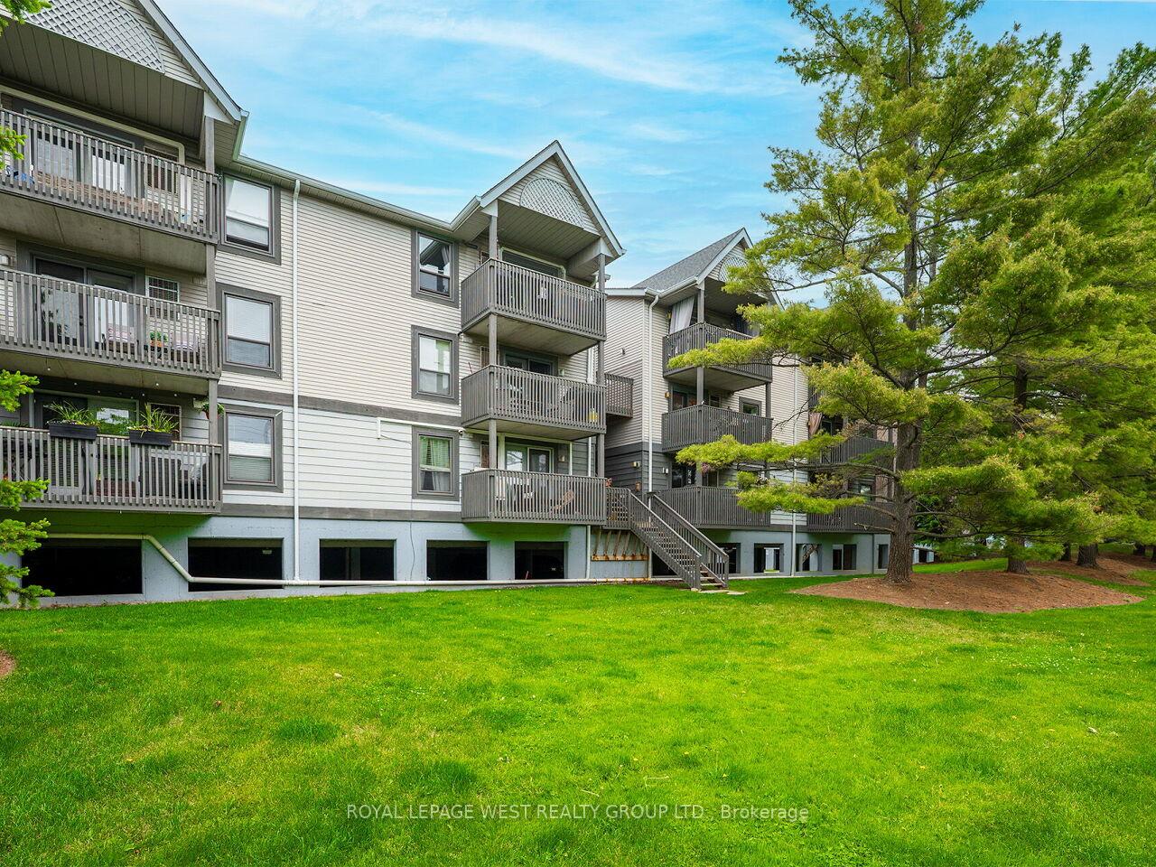 2 Bedrooms Condo at 2020 Cleaver, Burlington For sale