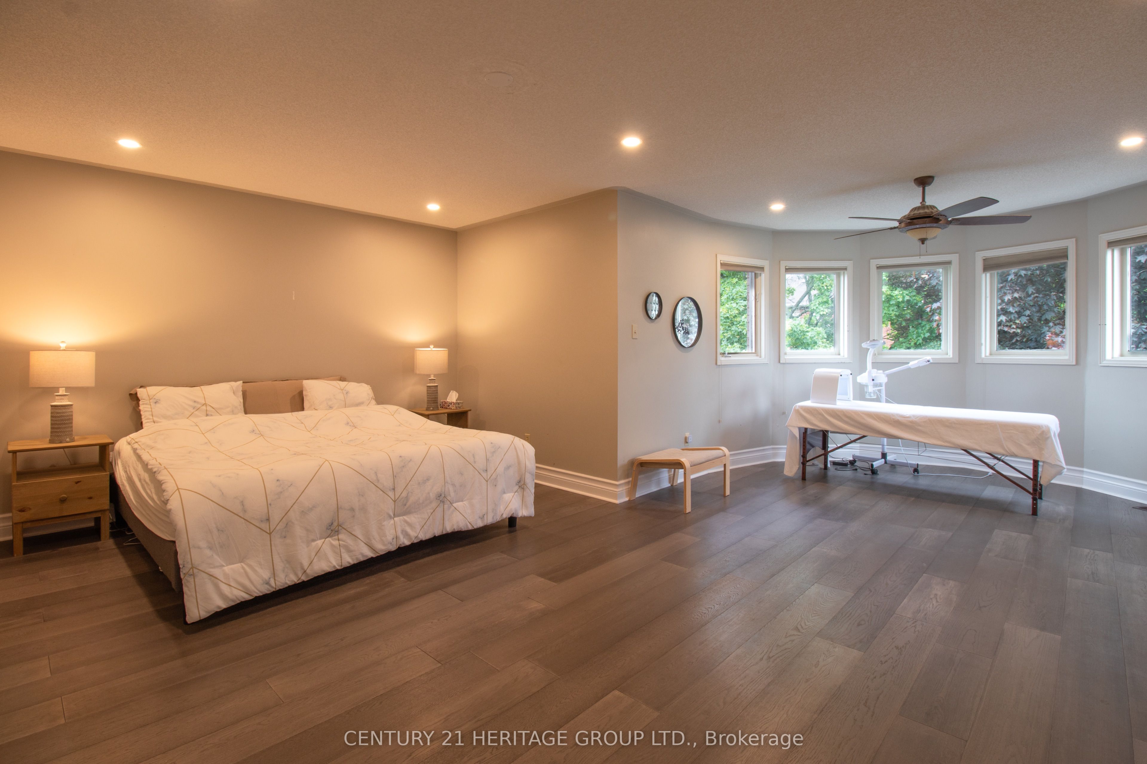 27 Charing Crescent