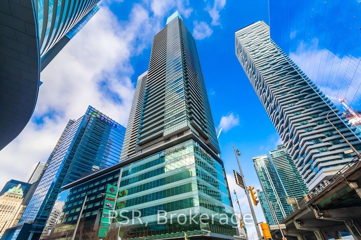 3 Bedrooms Condo at 55 Bremner, Toronto For sale