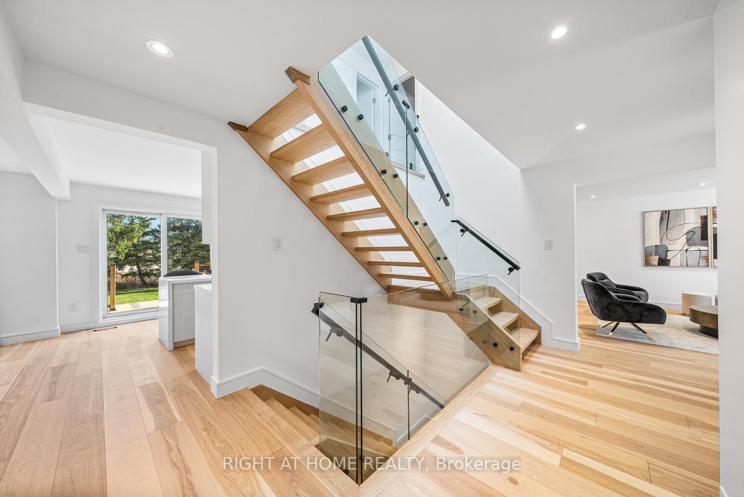 93 Pemberton Road