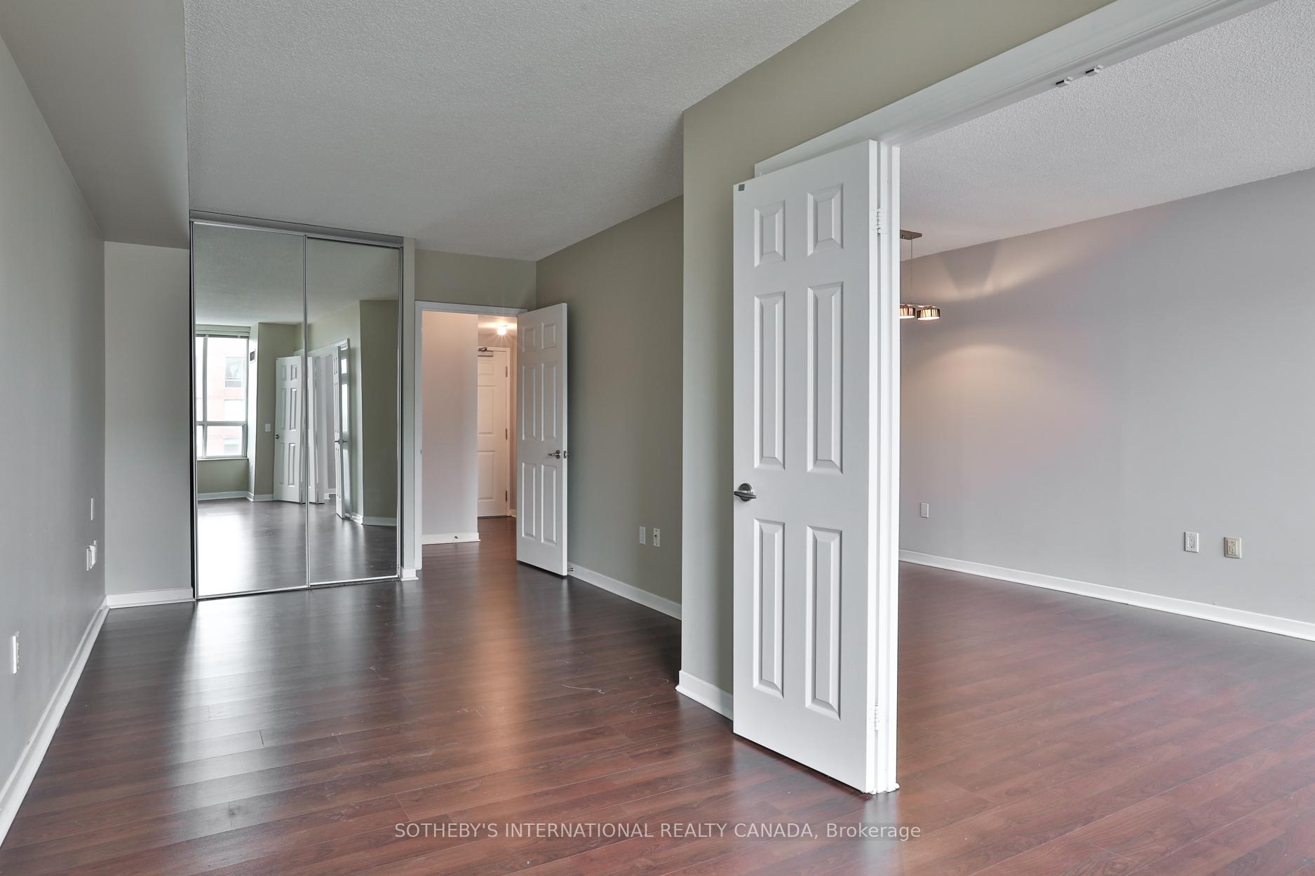 2 Bedrooms Condo at 284 Bloor, Toronto For sale